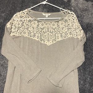 Gray and cream 3/4 length shirt